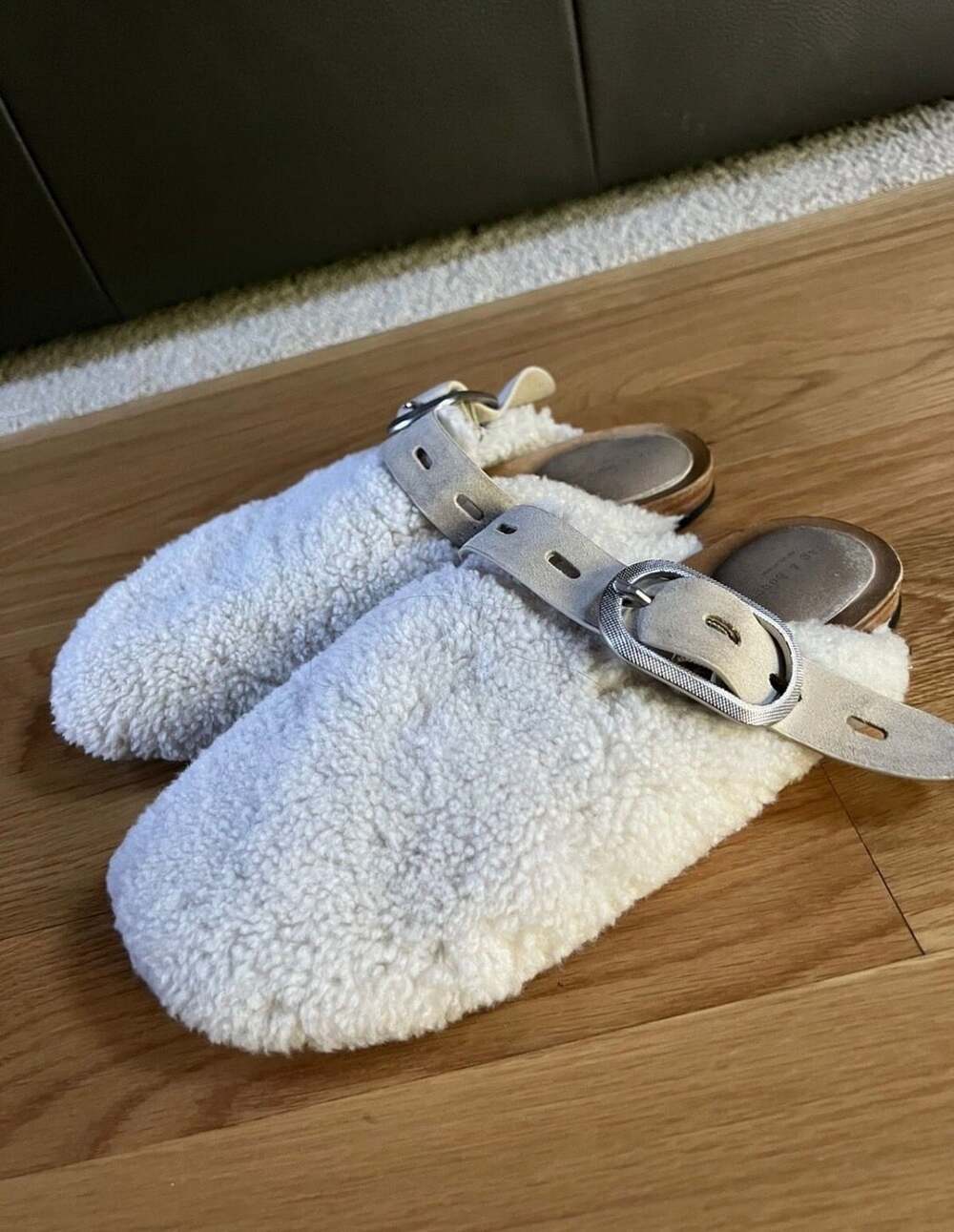 Rag & Bone Ansley White Shearling Mules Slippers Buckle Slip On Clogs